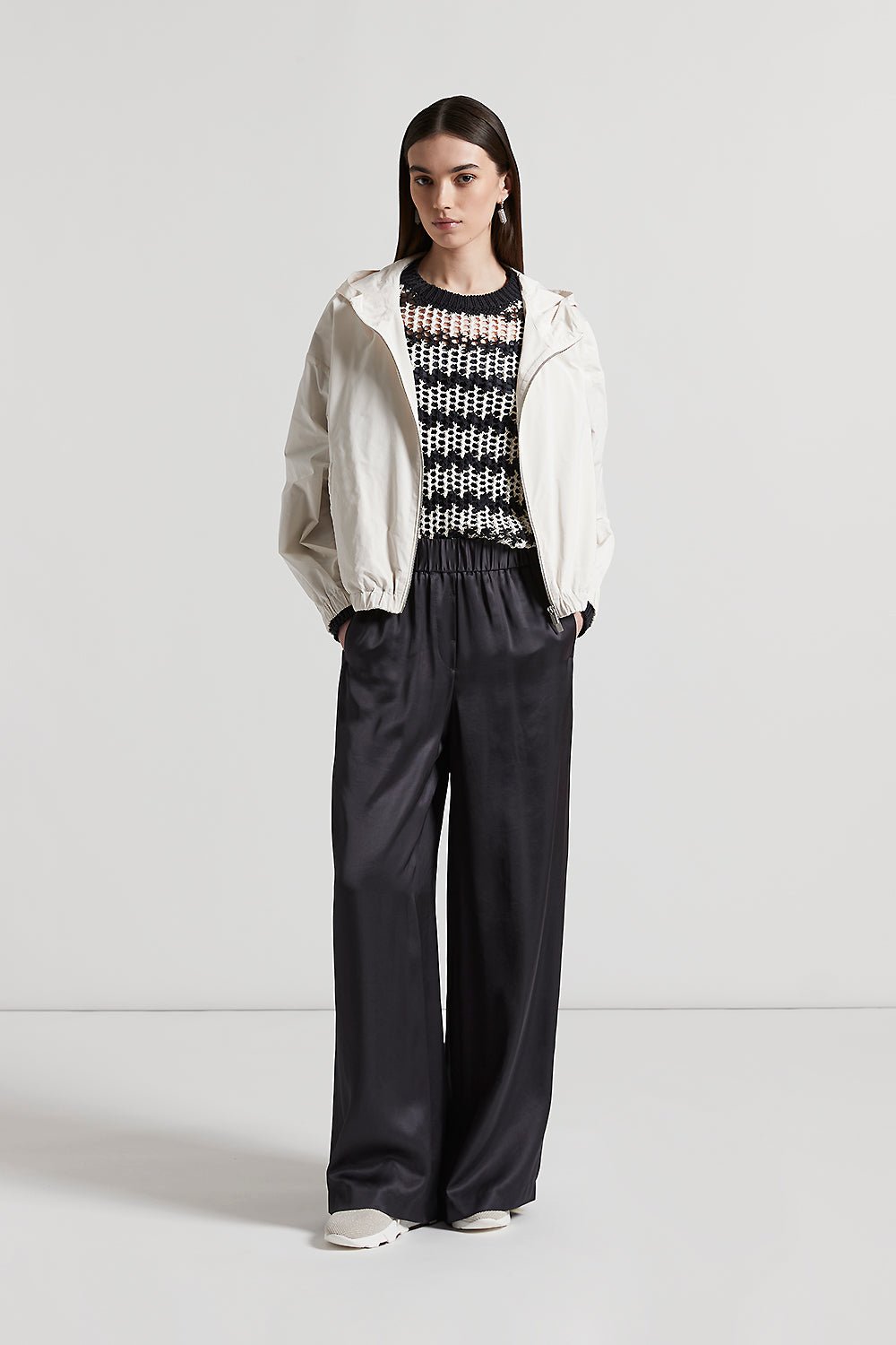 Look_016_2_96261f56-2ca6-4f8a-b1ea-63f028b78500